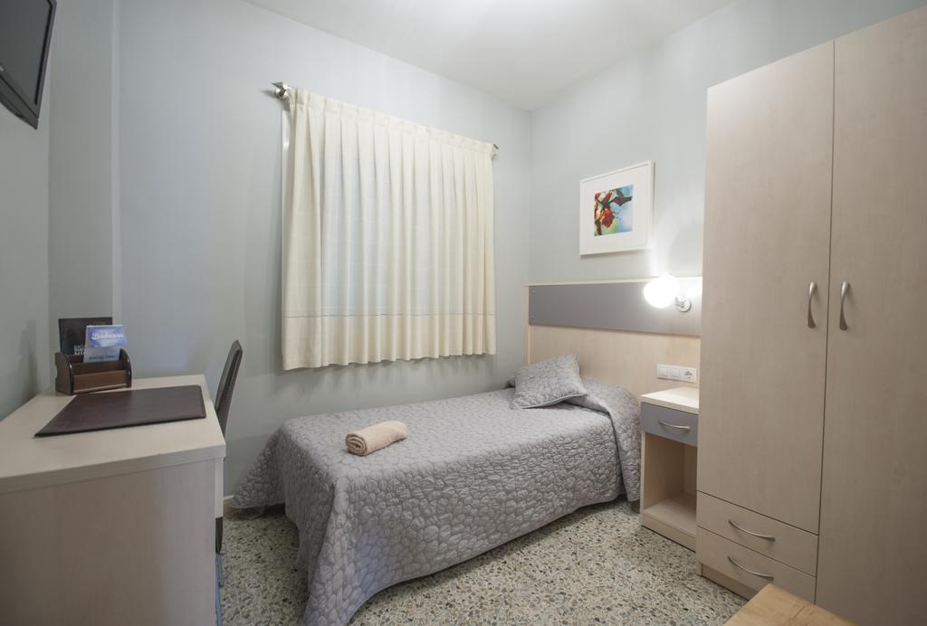 Hostal Badalona Szoba fotó