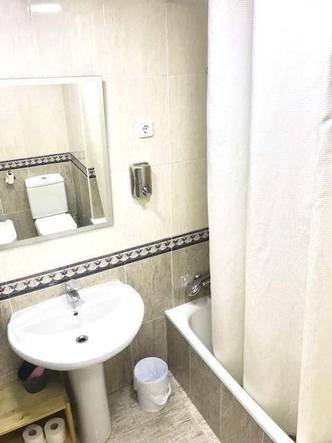 Hostal Badalona Kültér fotó